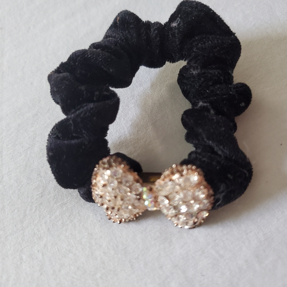 HAIR-TIE WITH JEWEL BOW